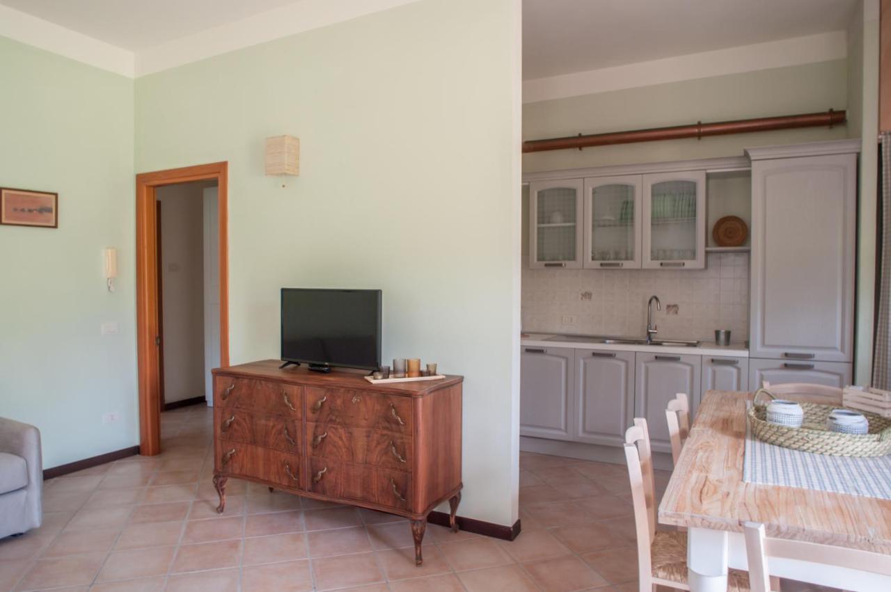 Casale La Fata -Tipico Toscano Immerso Nelle Colline Tra Lucca E Versilia, 6 Appartamenti Indipendenti Camaiore Eksteriør billede