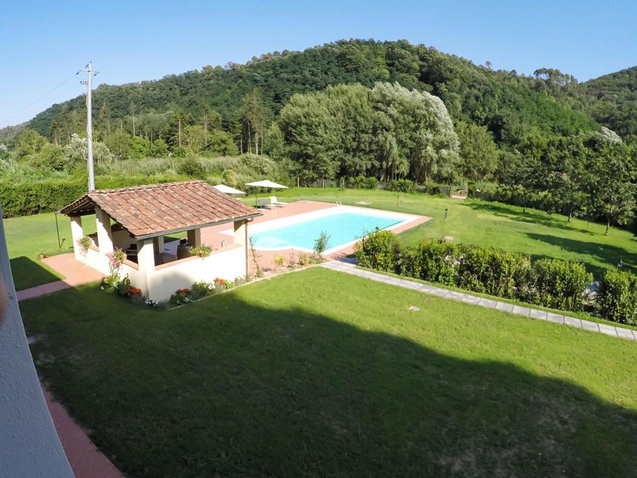 Casale La Fata -Tipico Toscano Immerso Nelle Colline Tra Lucca E Versilia, 6 Appartamenti Indipendenti Camaiore Eksteriør billede