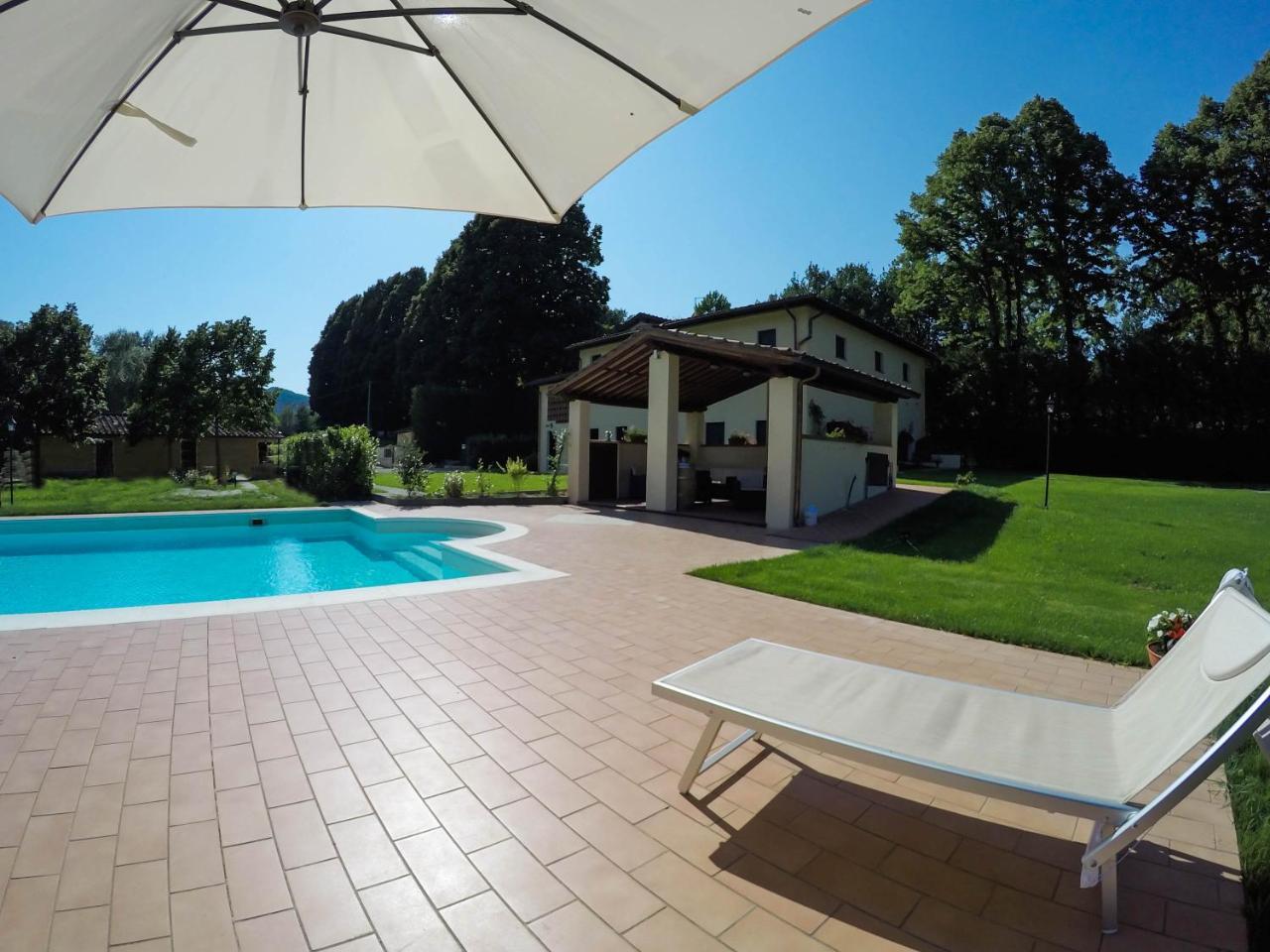 Casale La Fata -Tipico Toscano Immerso Nelle Colline Tra Lucca E Versilia, 6 Appartamenti Indipendenti Camaiore Eksteriør billede